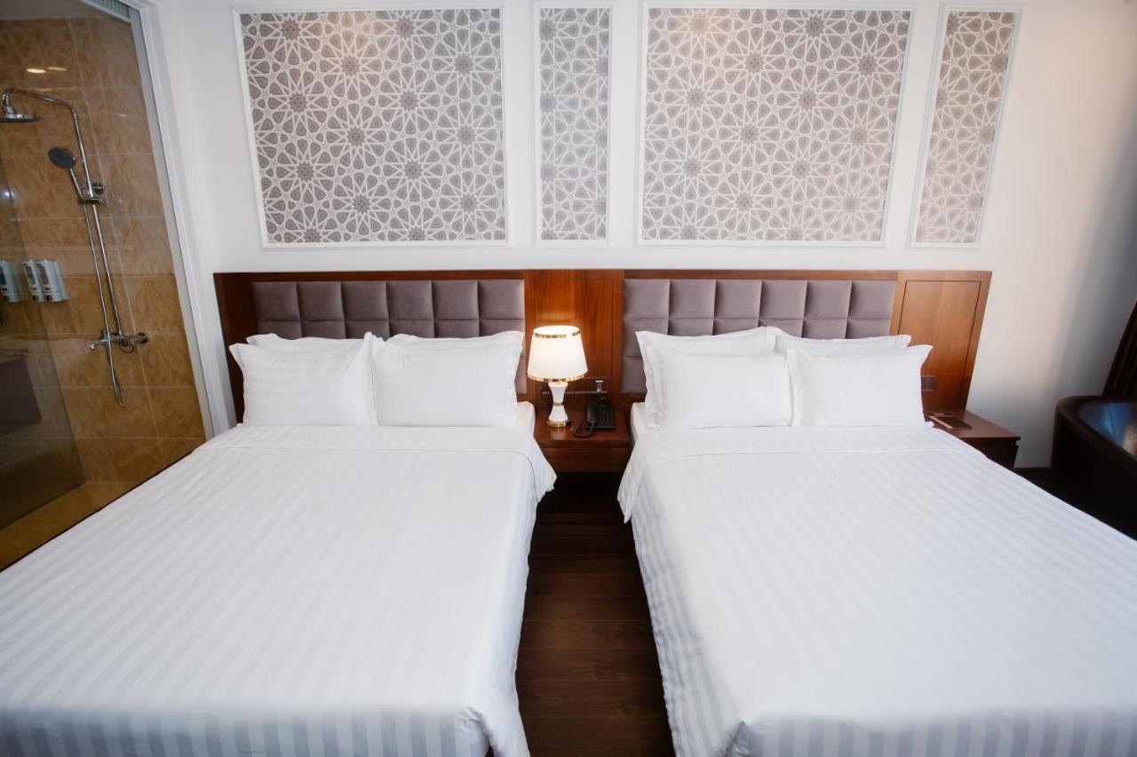 Hotel Century 4*