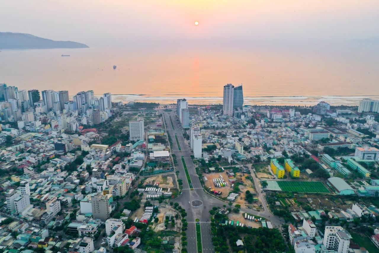 Century 4* Da Nang
