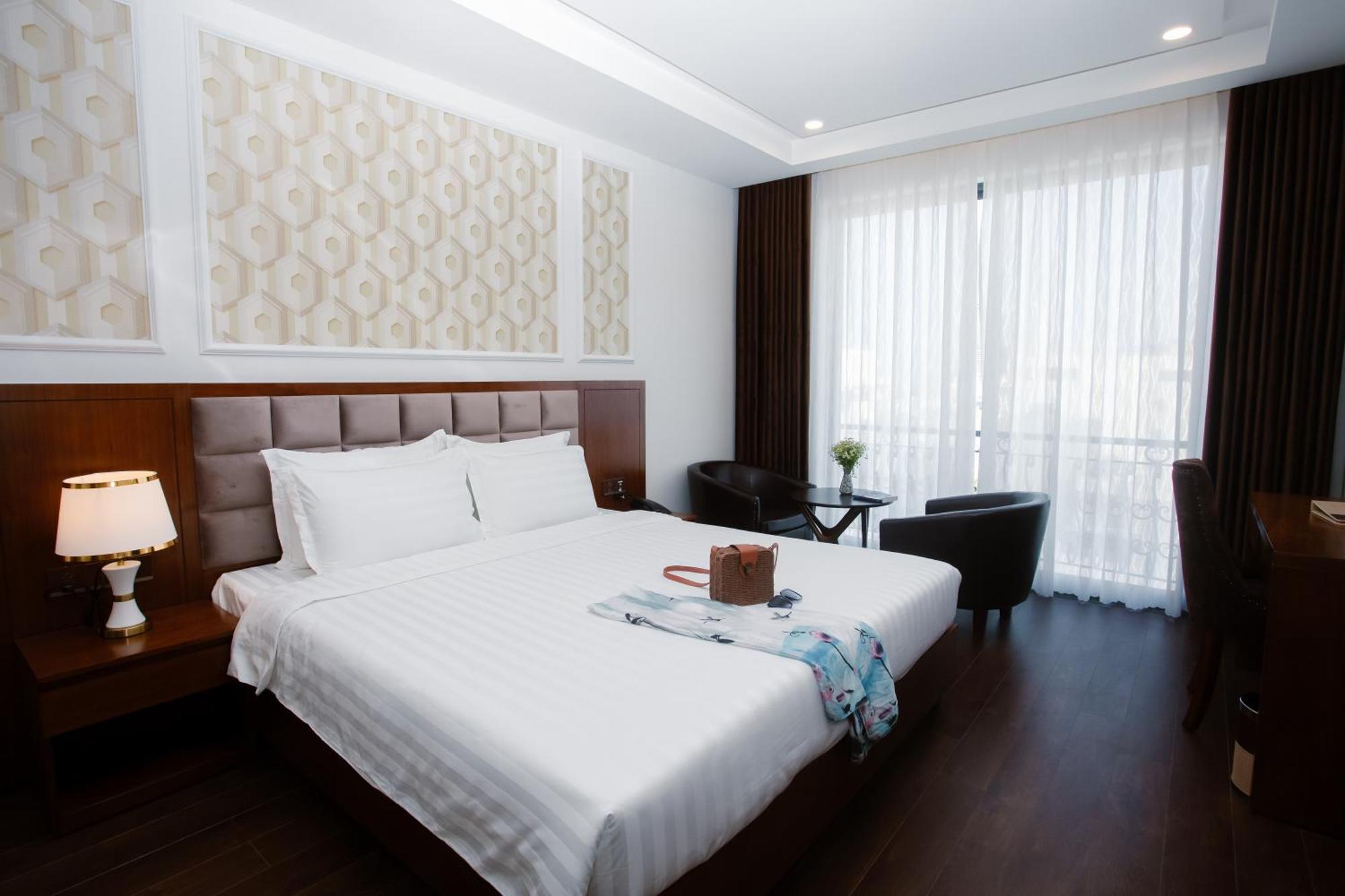 Khách sạn Century Đà Nẵng