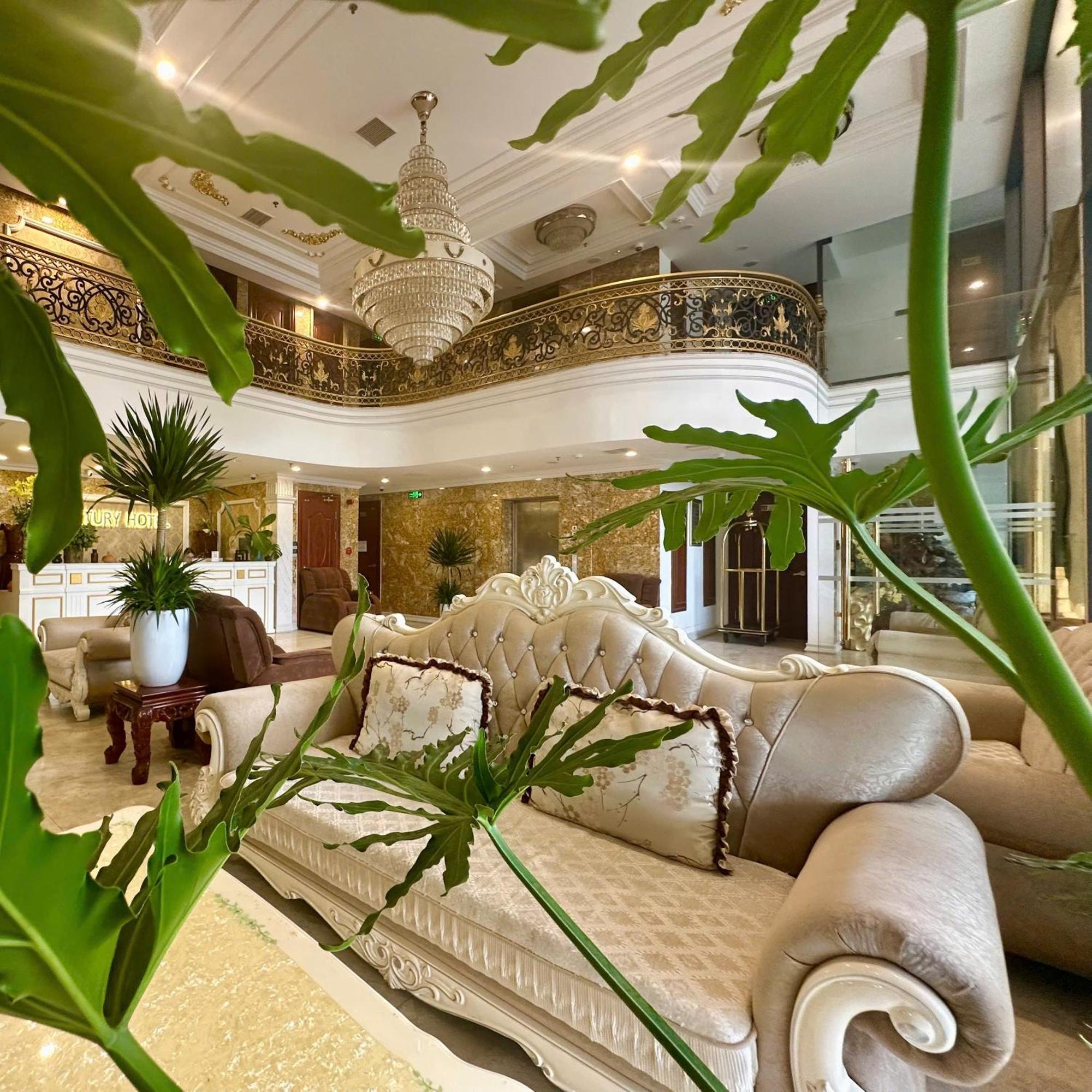 Century 4* Da Nang