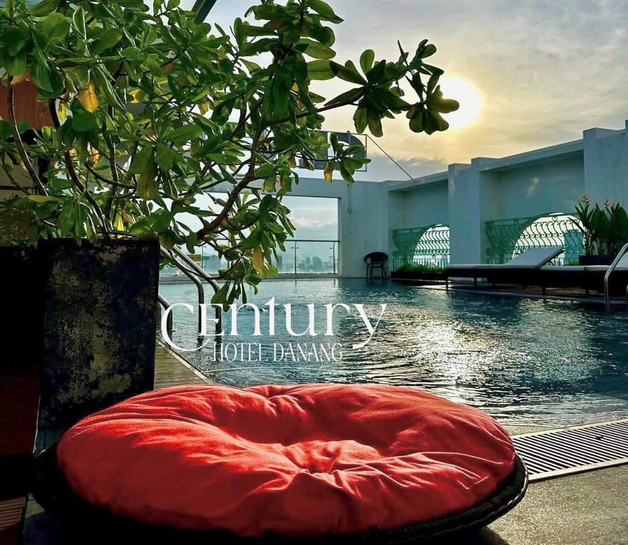 Hotel Century